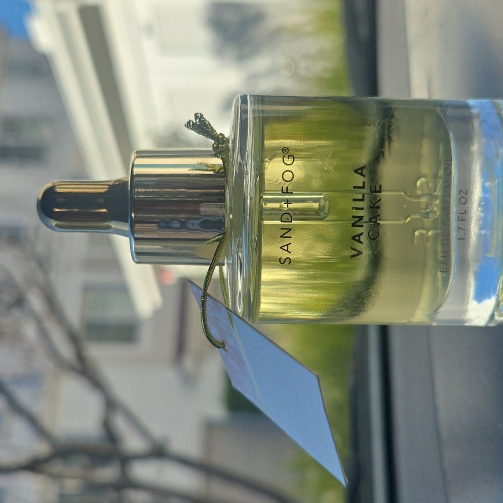 Vanilla Cake 50 ml Perfume Oil Dropper By Sand + Fog